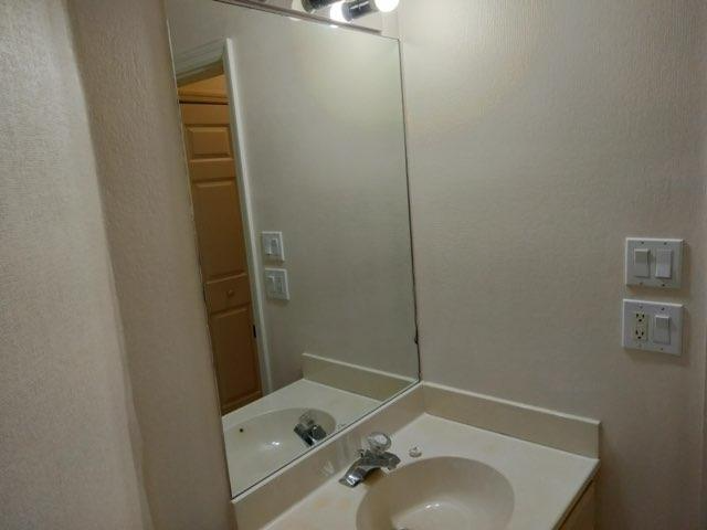 10045 Perfect Dr #B - Photo 7 of 8