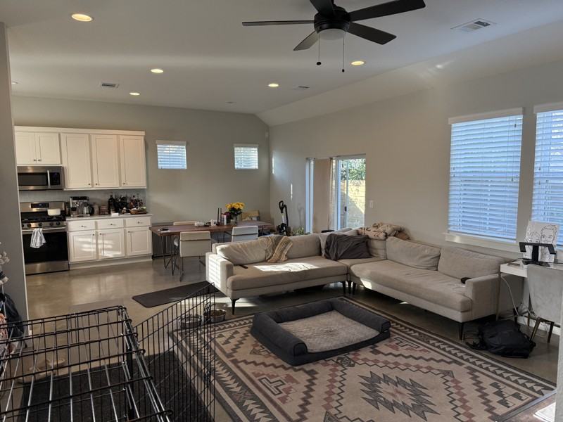 2700 Francisco St #B - Photo 2 of 15