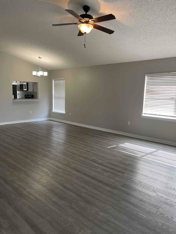 11218 Scotchwood Dr - Photo 3 of 13