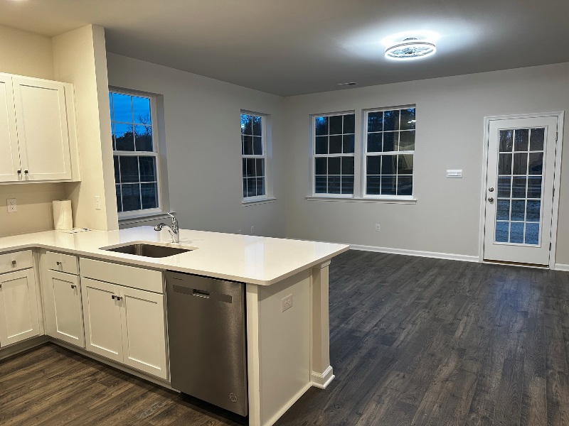 313 Mazzeo Dr - Photo 6 of 18