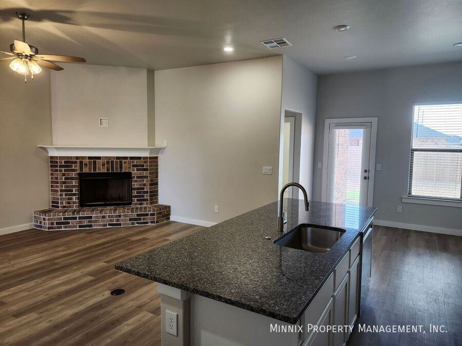 1701 144th St - Photo 5 of 30