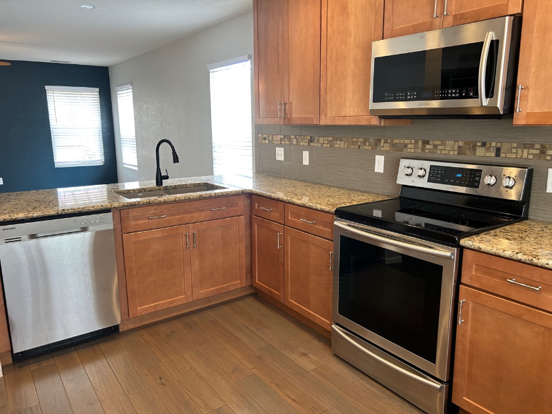 526 Plowman Way - Photo 7 of 23