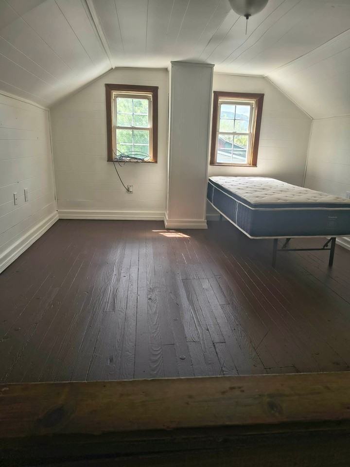 1529 18th St #1 - Photo 4 of 5