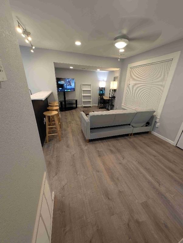 907 N Gregg St #B - Photo 2 of 13