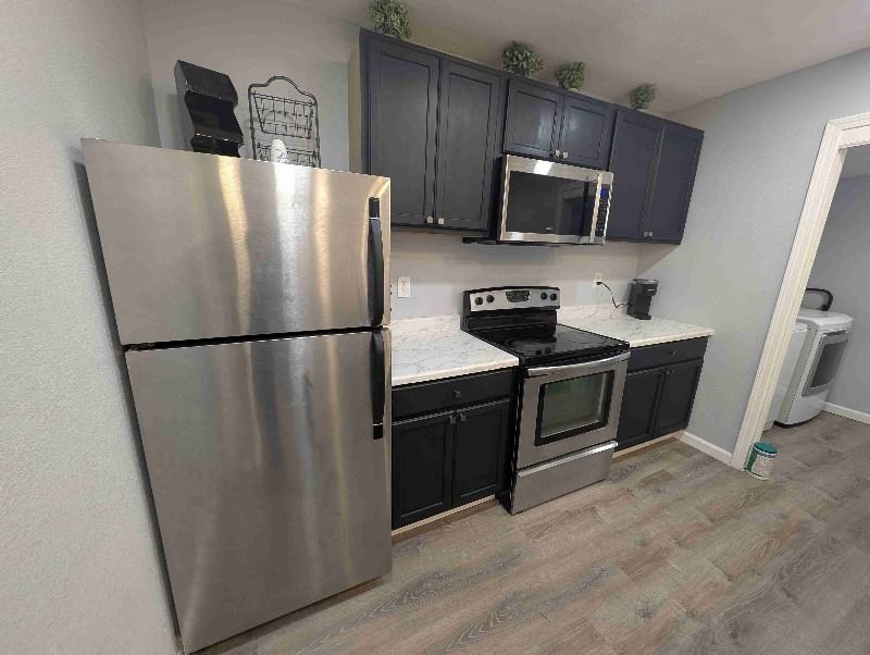 907 N Gregg St #B - Photo 4 of 13