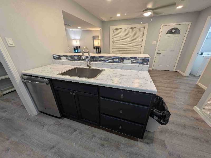 907 N Gregg St #B - Photo 5 of 13