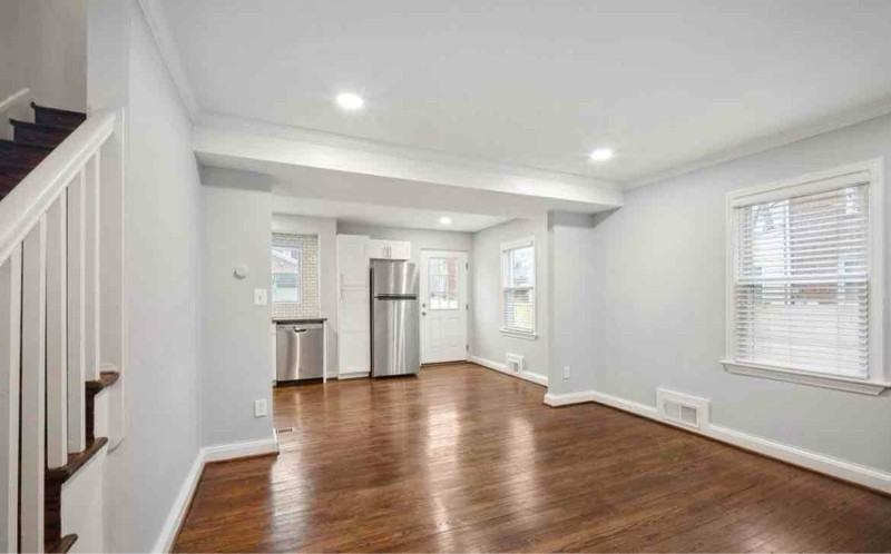 2836 Fairhaven Ave - Photo 4 of 23