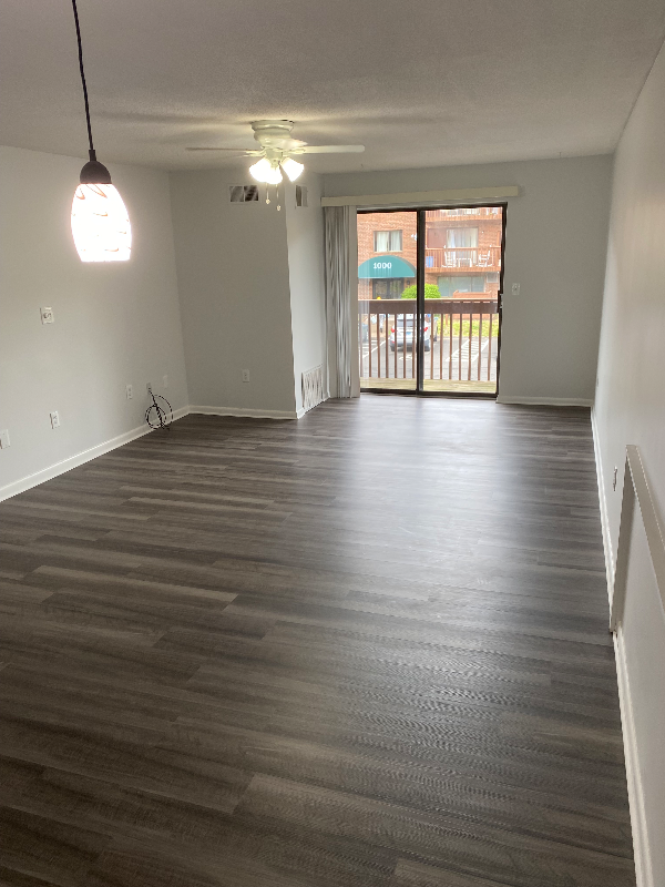 2216 Harbor View Dr - Photo 2 of 18