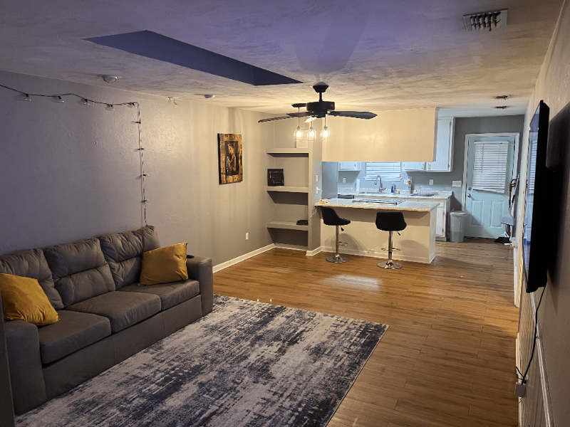 2048 Canewood Ct - Photo 7 of 8