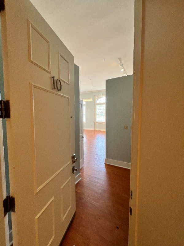 715 Sherman St #10