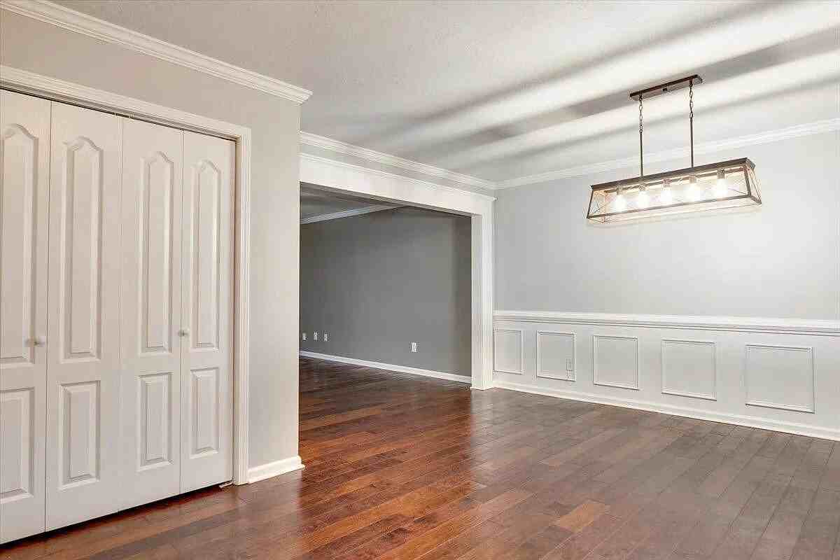 756 Keyes Dr - Photo 7 of 22