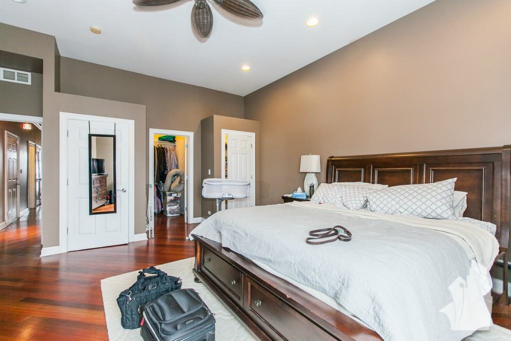 1357 W Grand Ave #4 - Photo 6 of 8