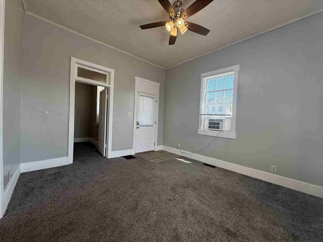 114 E 9th St - Photo 4 of 15