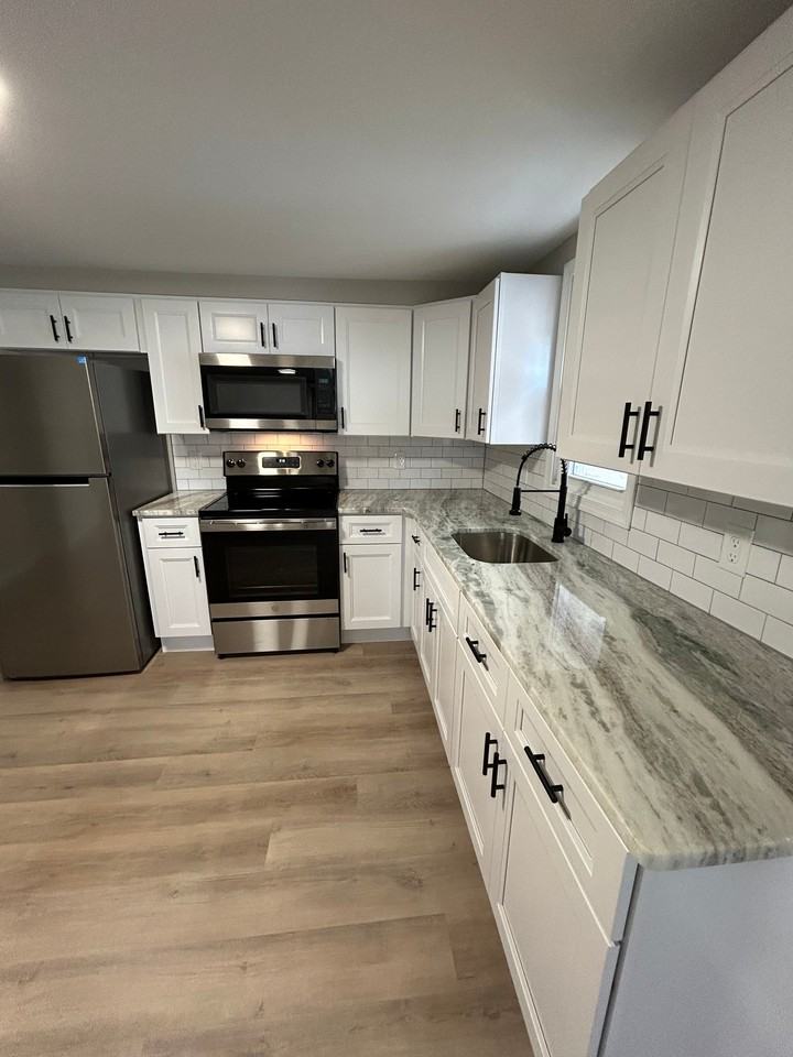 22 W Lincoln Hwy #24B - Photo 6 of 10