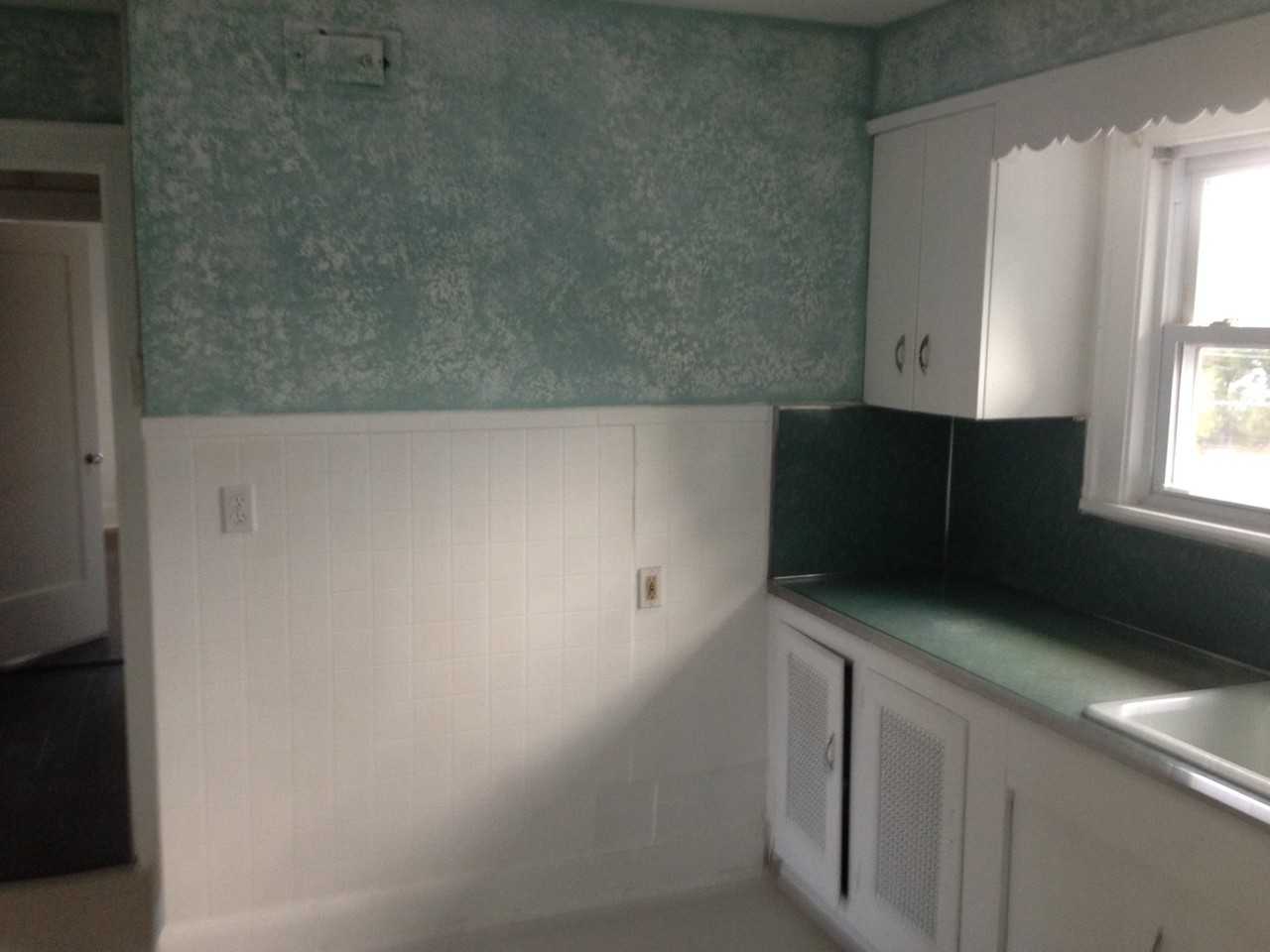 71 Potter Ave - Photo 5 of 18