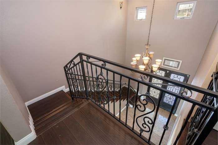 9439 Eucalyptus St - Photo 2 of 11