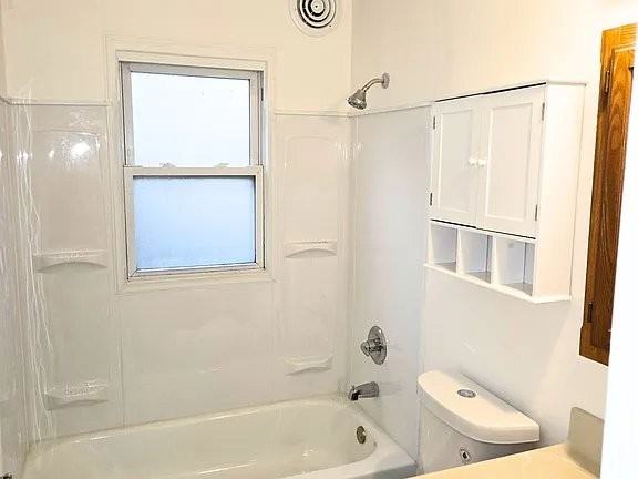 1106 Grove Ave - Photo 3 of 10