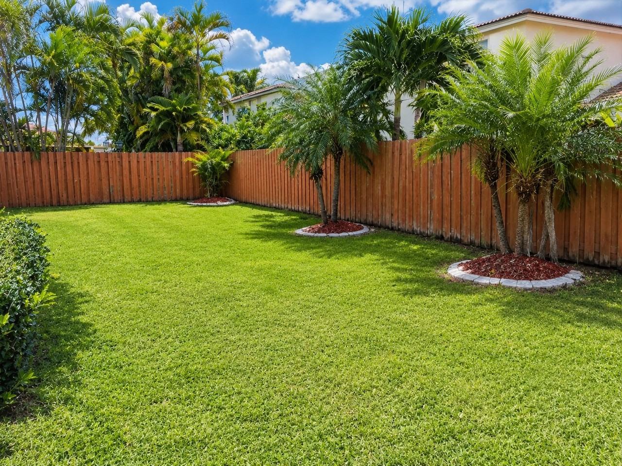 14300 Sw 159th Pl - Photo 3 of 15