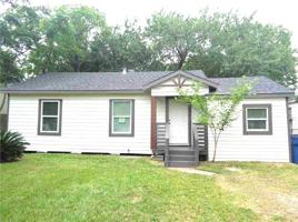 featured image of 221 18th Ave N