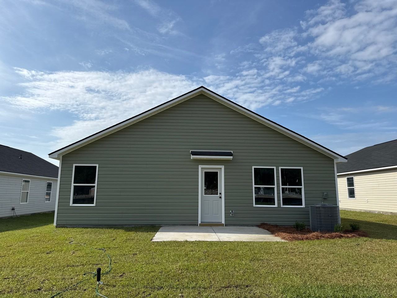 6393 Swainson St Sw - Photo 4 of 19