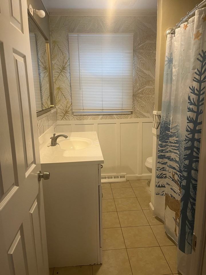 508 E Atlantic Ave - Photo 3 of 10
