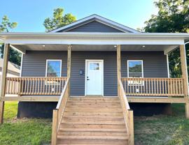 1415 Floyd St - Photo 1 of 1