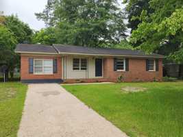 featured image of 411 Vintage Rd
