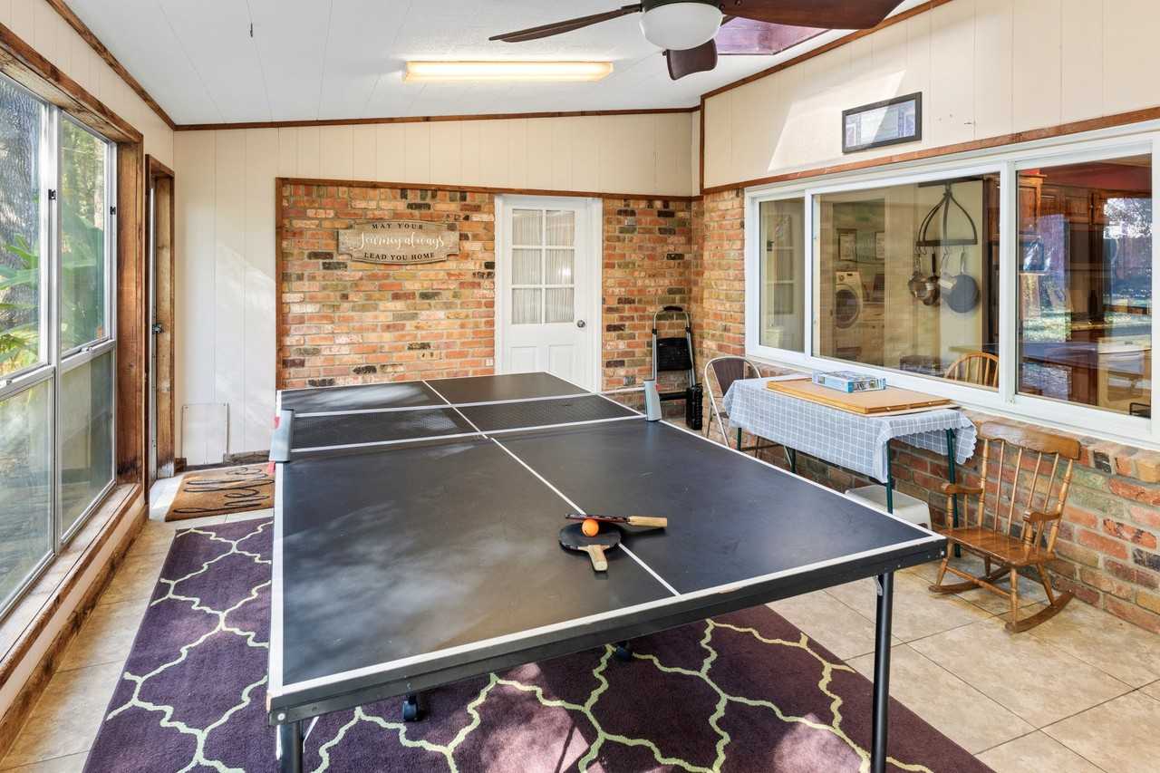 123 Hiett Ln - Photo 6 of 20