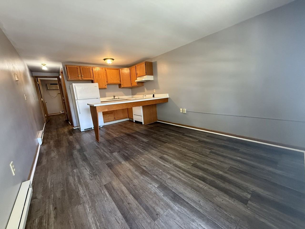 408 S Walnut St - Photo 2 of 9