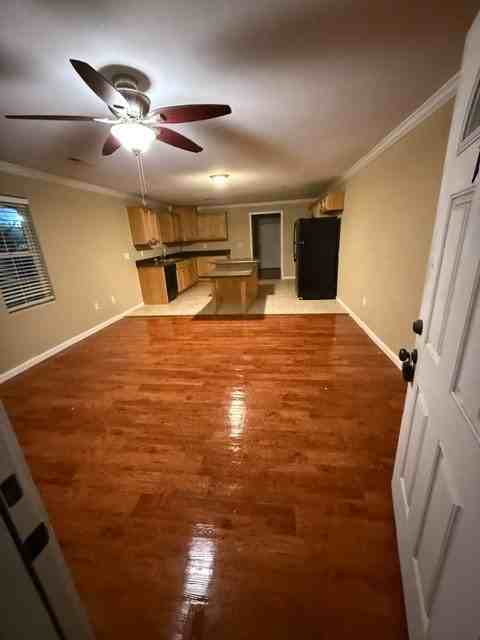 106 Short Ave - Photo 3 of 6