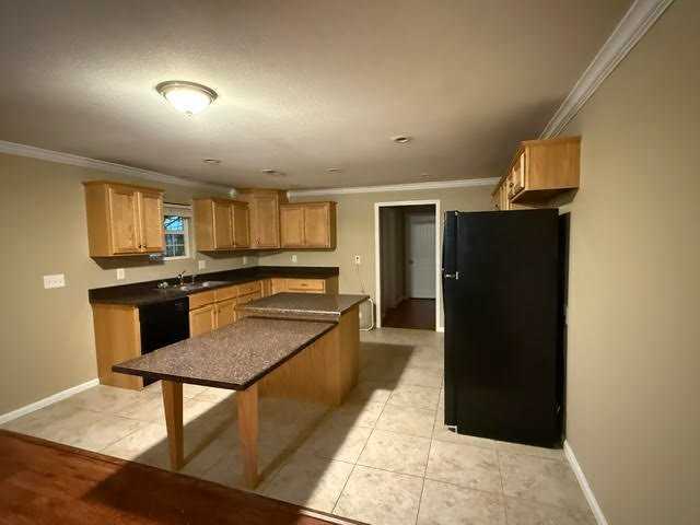 106 Short Ave - Photo 4 of 6