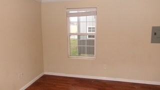 106 Short Ave - Photo 5 of 6