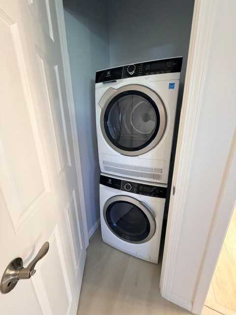 1028 19th Ave - Photo 3 of 7