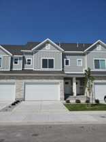 980 W Vista Ridge Dr - Photo 1 of 1