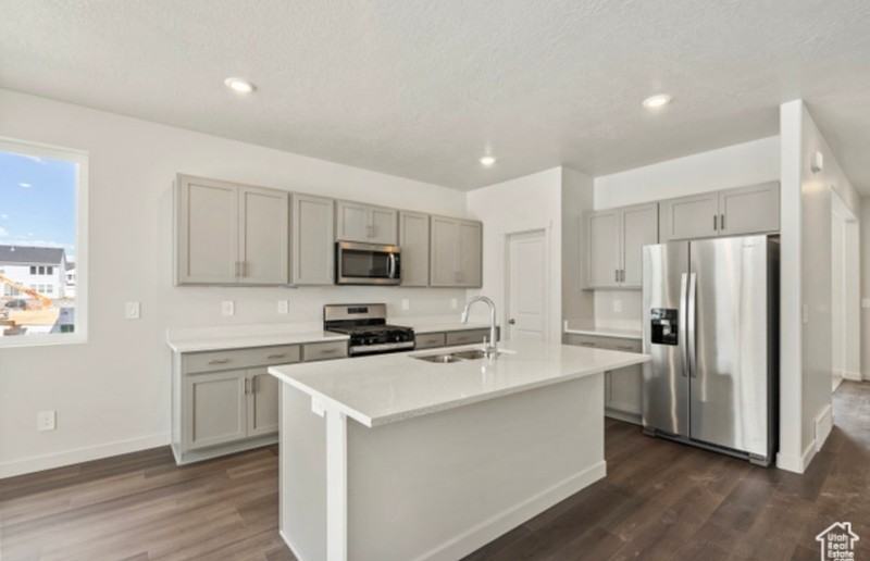 565 E Lintel Rd - Photo 3 of 24