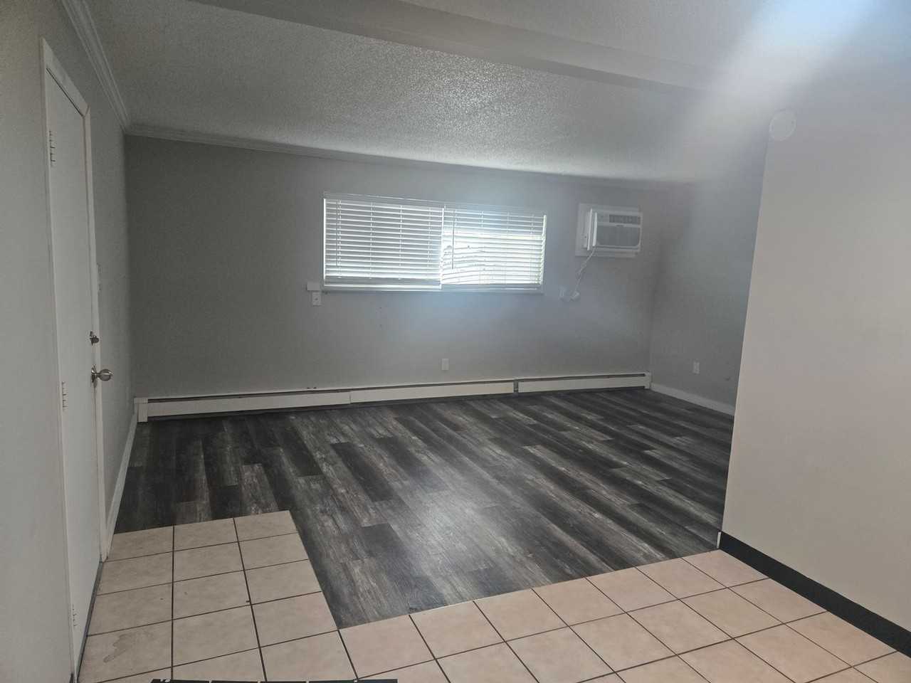 1936 Vinewood Ln #02 - Photo 4 of 10