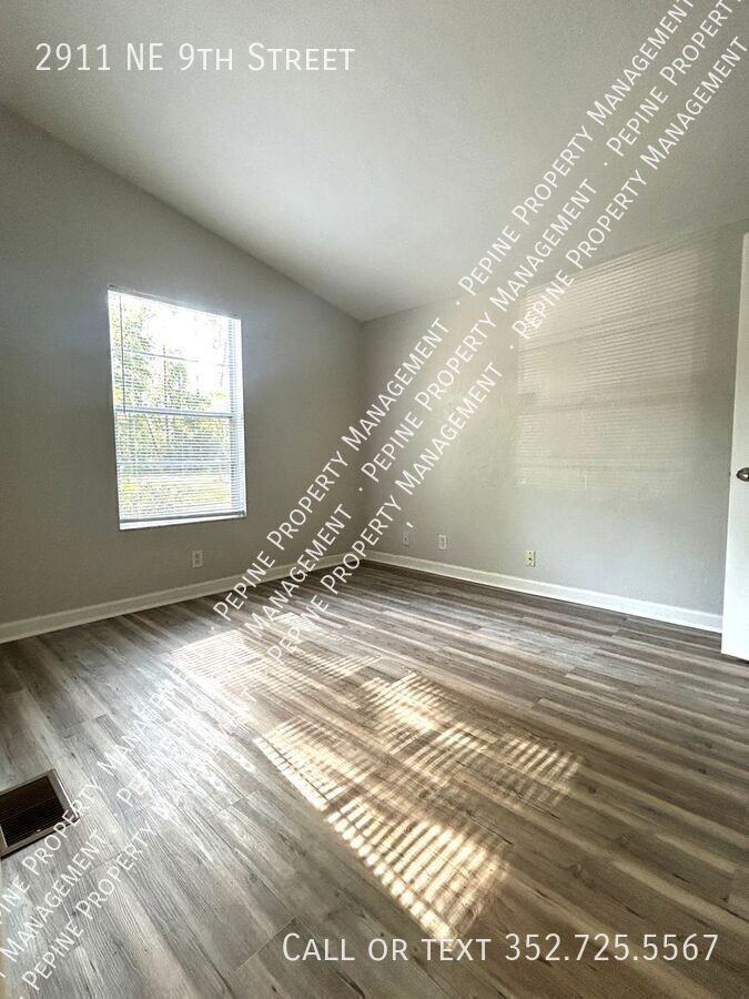 2911 Ne 9th St - Photo 2 of 10
