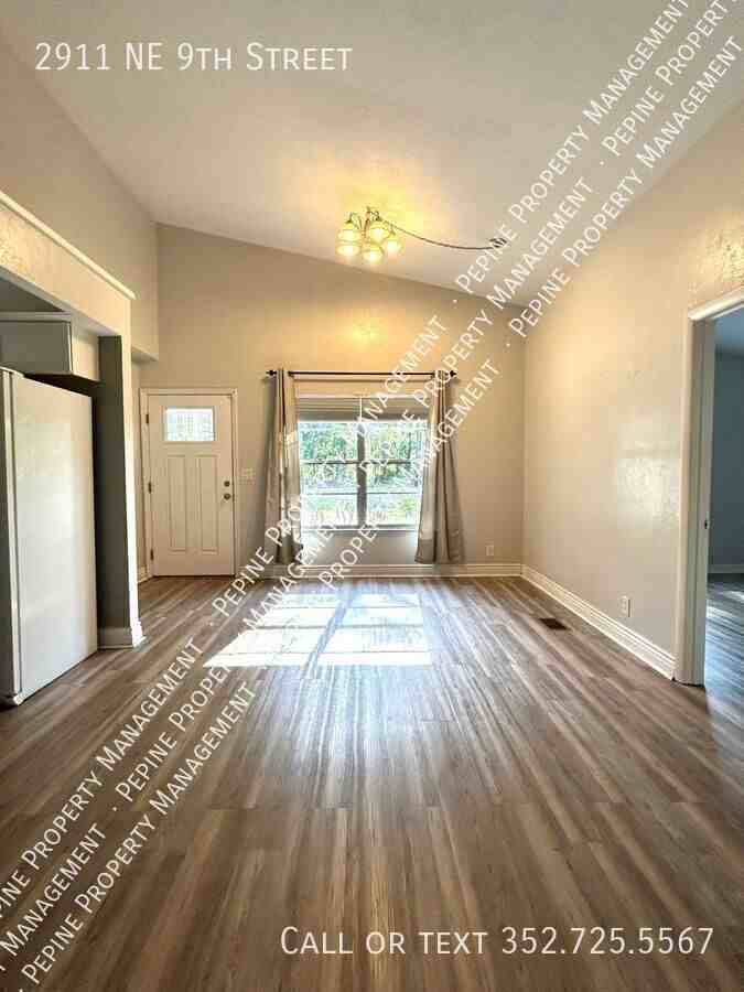 2911 Ne 9th St - Photo 4 of 10