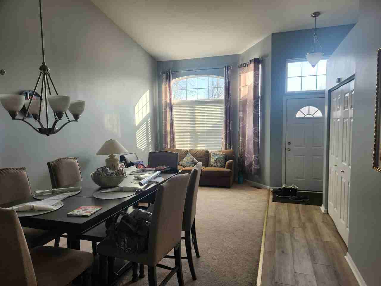 7307 Ashbrook Ln - Photo 3 of 18