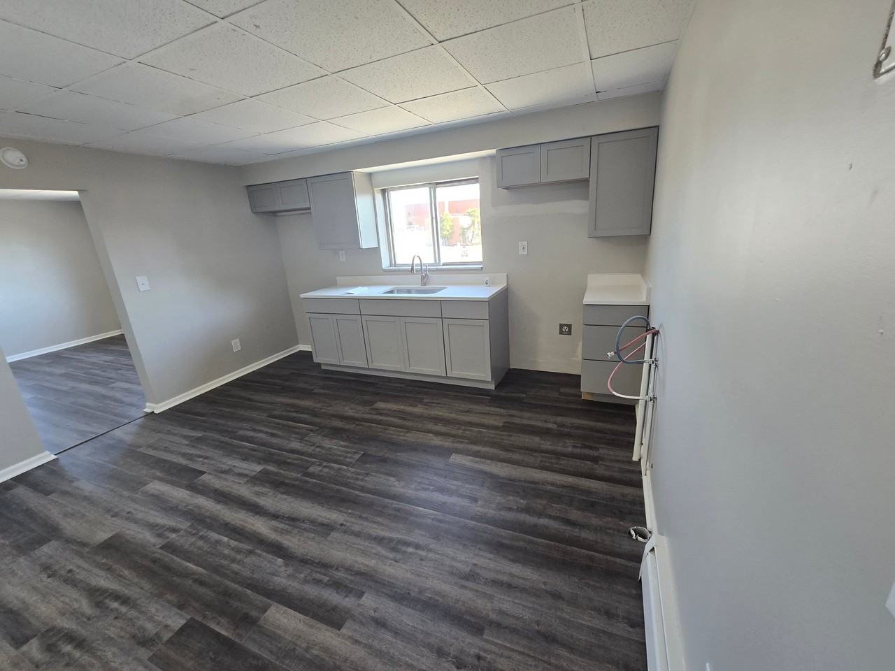 27415 Gratiot Ave #1