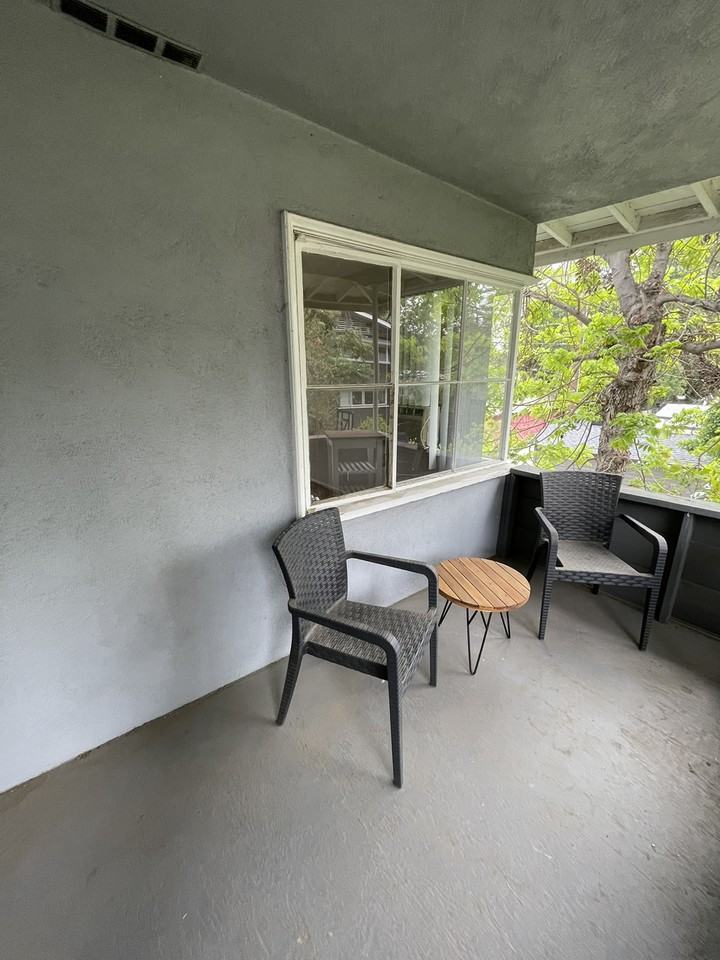 1112 Fremont Ave #D - Photo 6 of 7