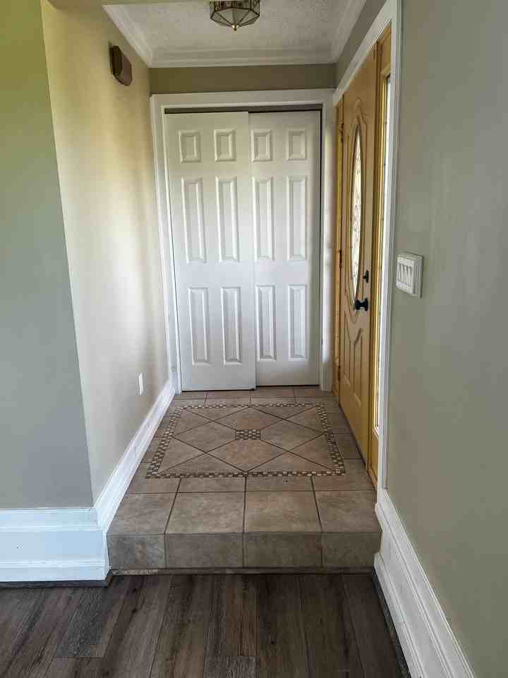 2338 Briarwood Pl - Photo 2 of 17