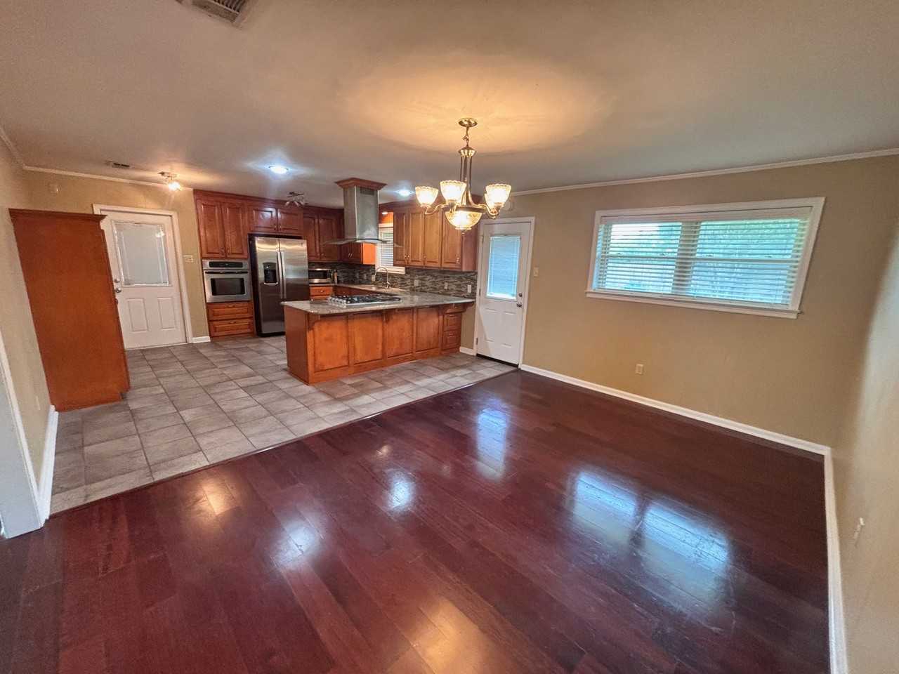 9618 Wesson St - Photo 4 of 14