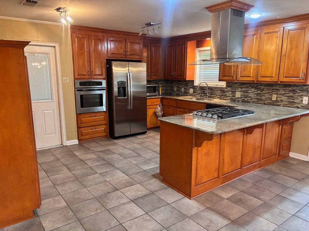 9618 Wesson St - Photo 6 of 14