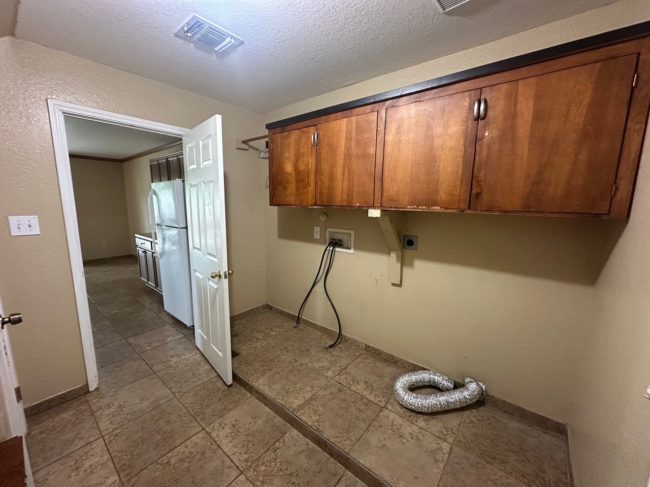 9426 Santa Fe Rdg - Photo 5 of 20