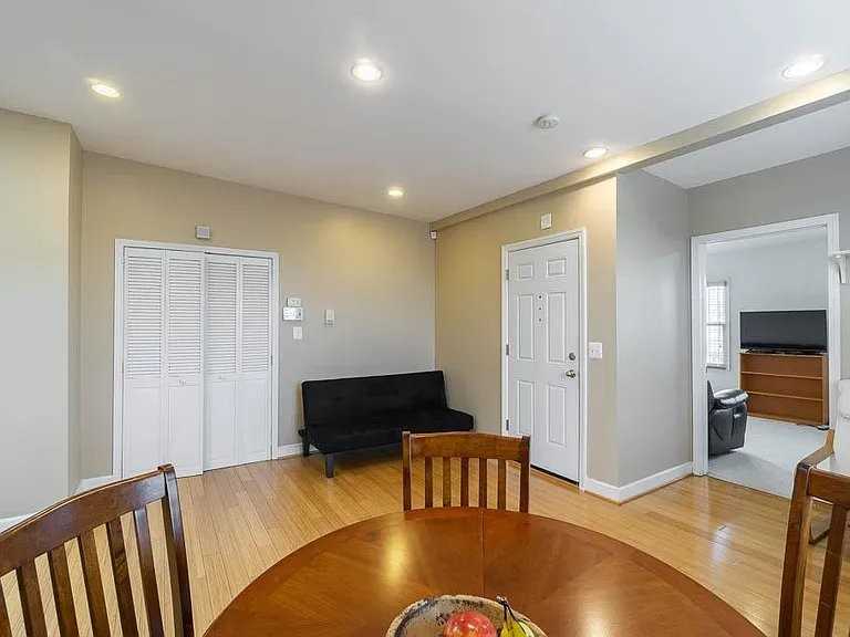 5501 8th St Nw - Photo 3 of 20