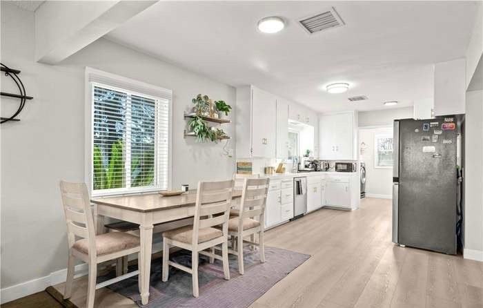 10358 Trabuco St - Photo 5 of 20