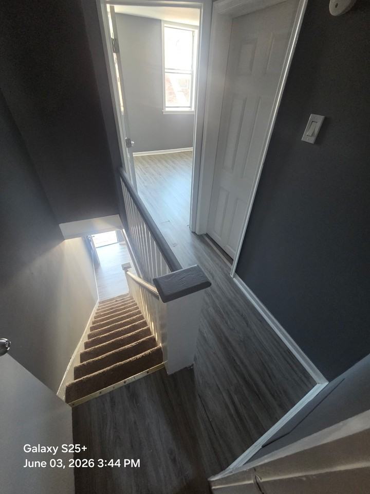 944 Cantrell St - Photo 4 of 8
