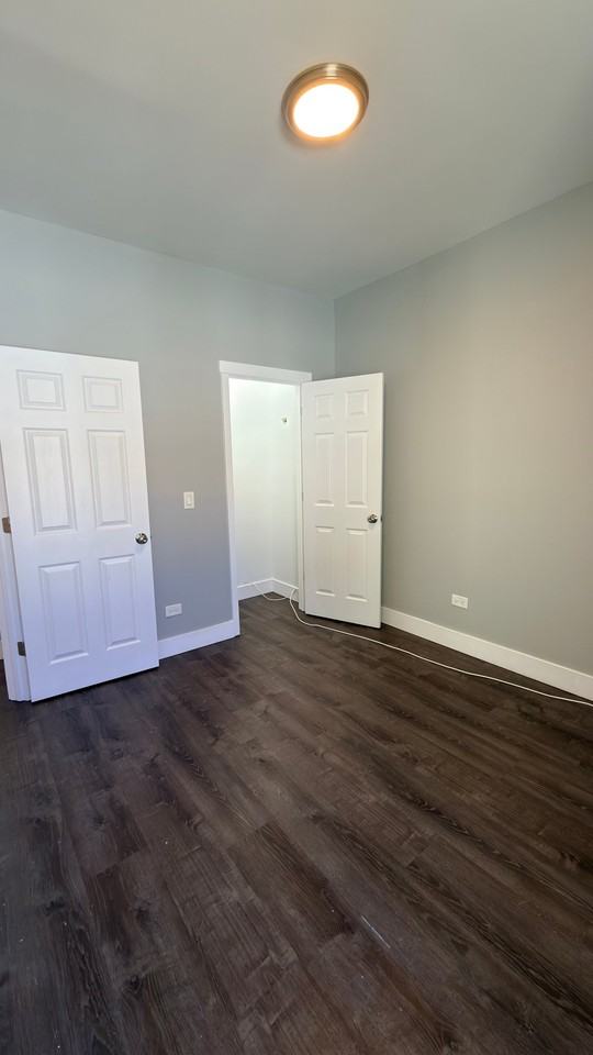 904 W 68th St #2 - Photo 3 of 13