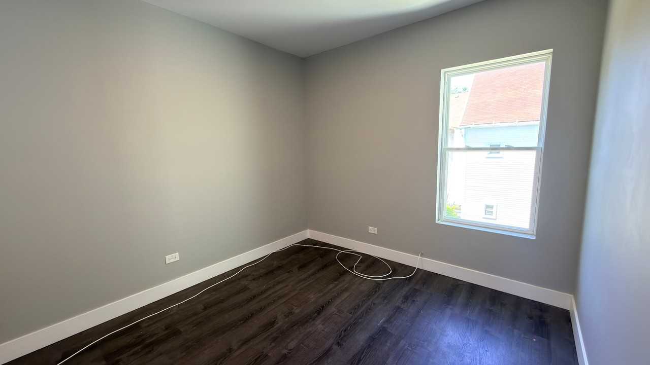 904 W 68th St #2 - Photo 6 of 13